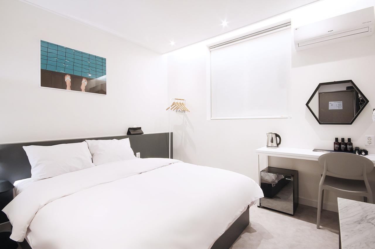 Hotel Yam Yeosu Hakdong Екстериор снимка